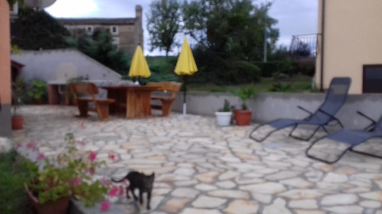 Holiday Home Izabela Kršan Exterior foto