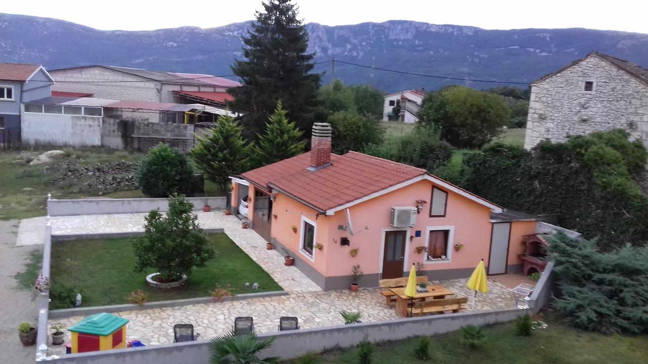 Holiday Home Izabela Kršan Exterior foto