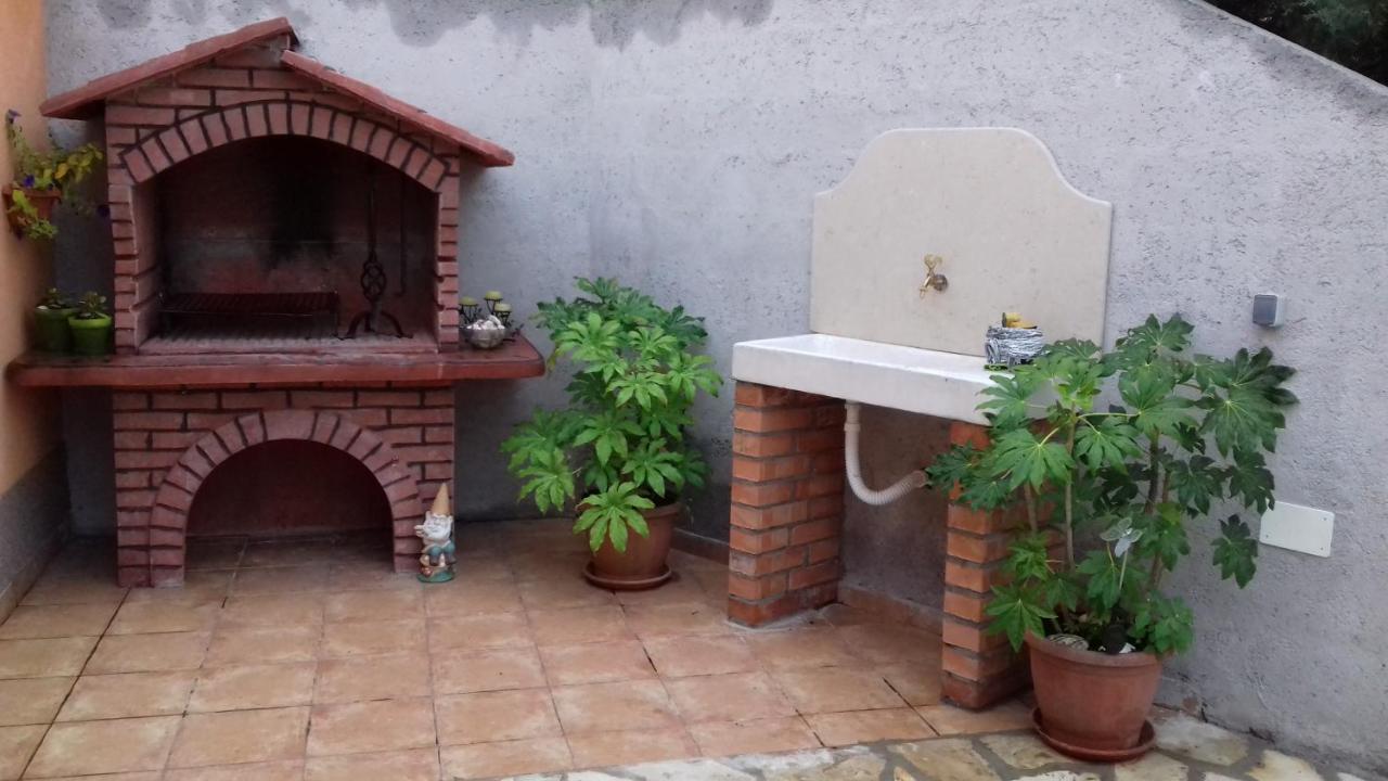 Holiday Home Izabela Kršan Exterior foto