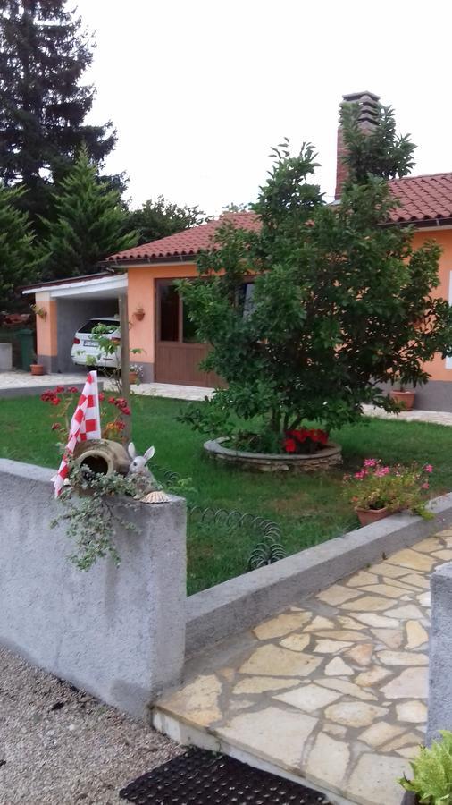 Holiday Home Izabela Kršan Exterior foto